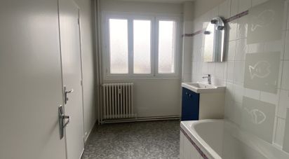 Apartment 3 rooms of 73 m² in Auxerre (89000)