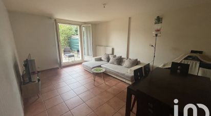 Appartement 2 pièces de 49 m² à Évry (91000)