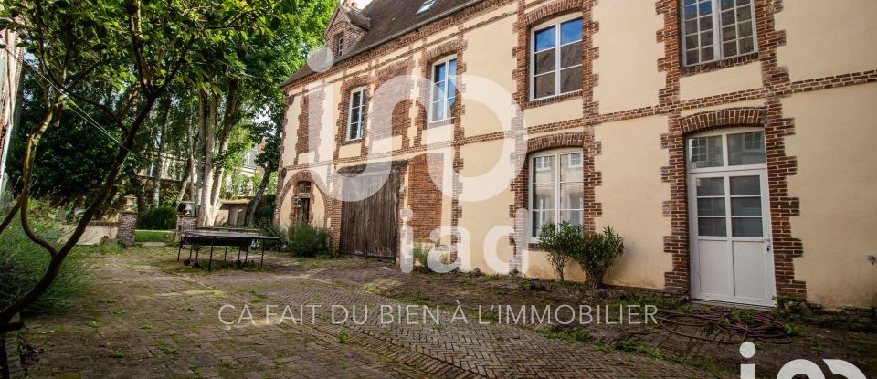 Mansion 15 rooms of 600 m² in L'Aigle (61300)