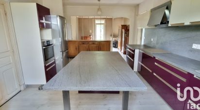 House 10 rooms of 229 m² in Mazamet (81200)