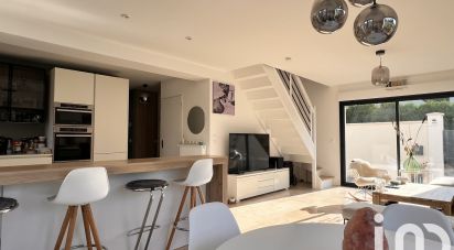 Maison traditionnelle 4 pièces de 93 m² à Auteuil (78770)