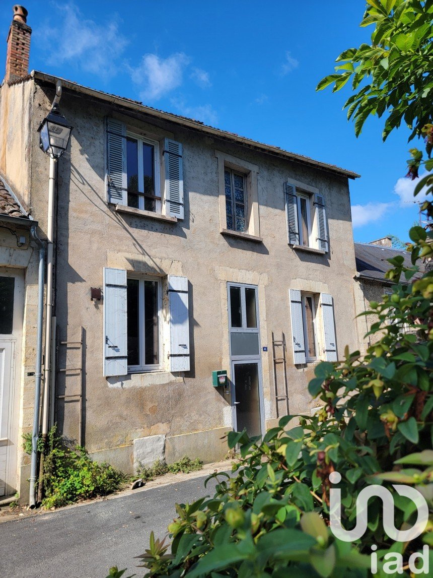 Building in Le Bugue (24260) of 213 m²