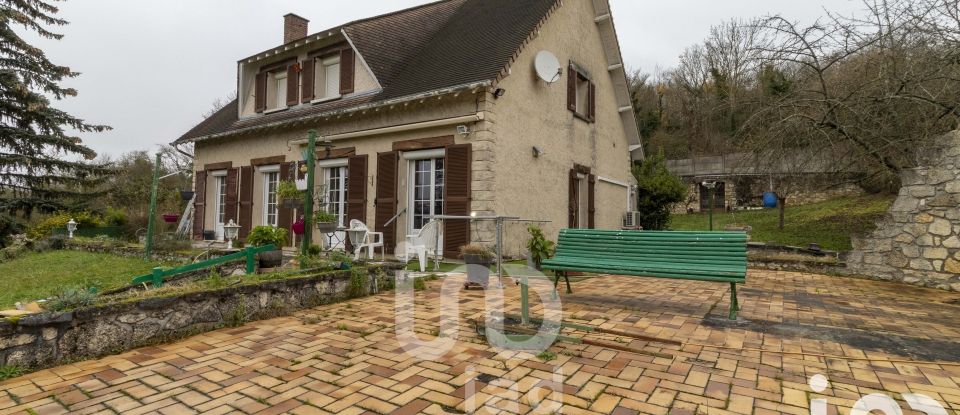 Maison traditionnelle 5 pièces de 137 m² à Aulnay-sur-Mauldre (78126)