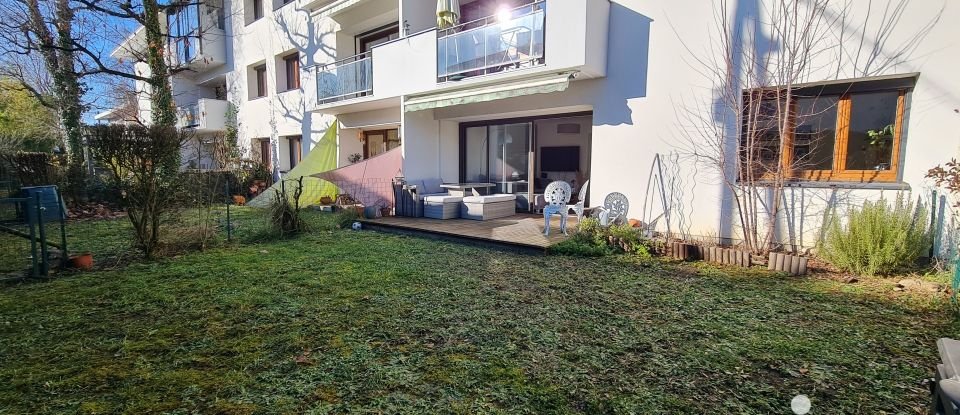 Apartment 3 rooms of 61 m² in Annecy (74000)