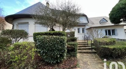 Maison 8 pièces de 220 m² à Ris-Orangis (91130)