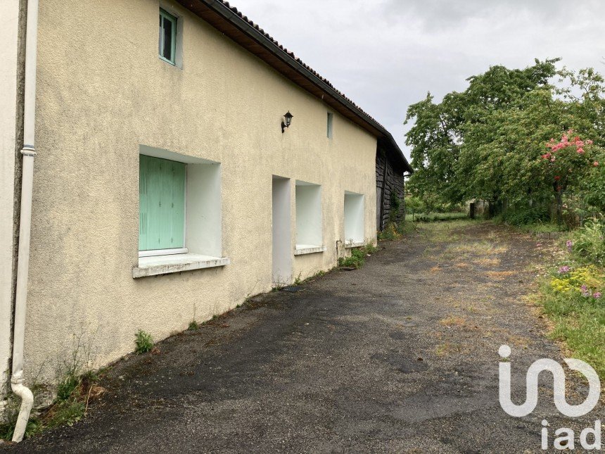 House 5 rooms of 108 m² in Clessé (79350)