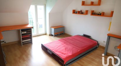 House 8 rooms of 165 m² in Angerville (91670)