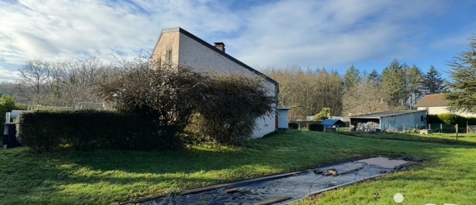 Maison 7 pièces de 130 m² à Saint-Vallier (71230)