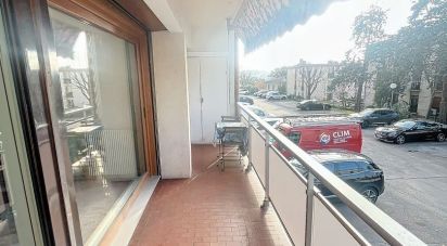 Appartement 3 pièces de 82 m² à Aix-en-Provence (13100)