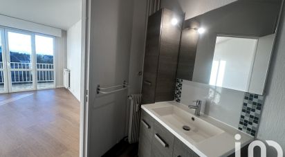 Apartment 2 rooms of 61 m² in Troyes (10000)