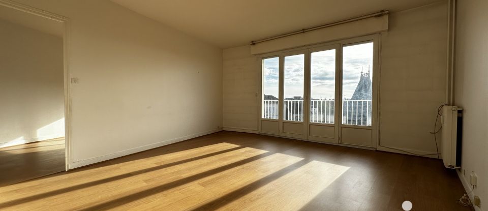 Apartment 2 rooms of 61 m² in Troyes (10000)