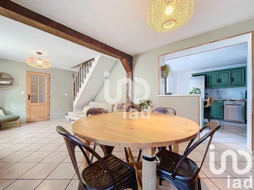 Maison 4 pièces de 83 m² à Fleurbaix (62840)