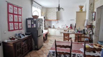 Town house 4 rooms of 123 m² in Chevanceaux (17210)