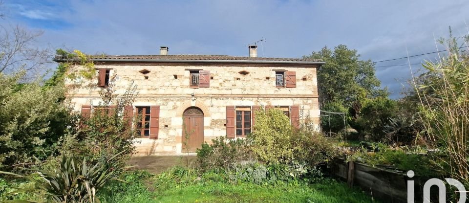 Maison 9 pièces de 230 m² à Merles (82210)