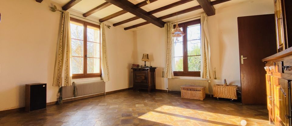 Traditional house 7 rooms of 158 m² in Voncq (08400)