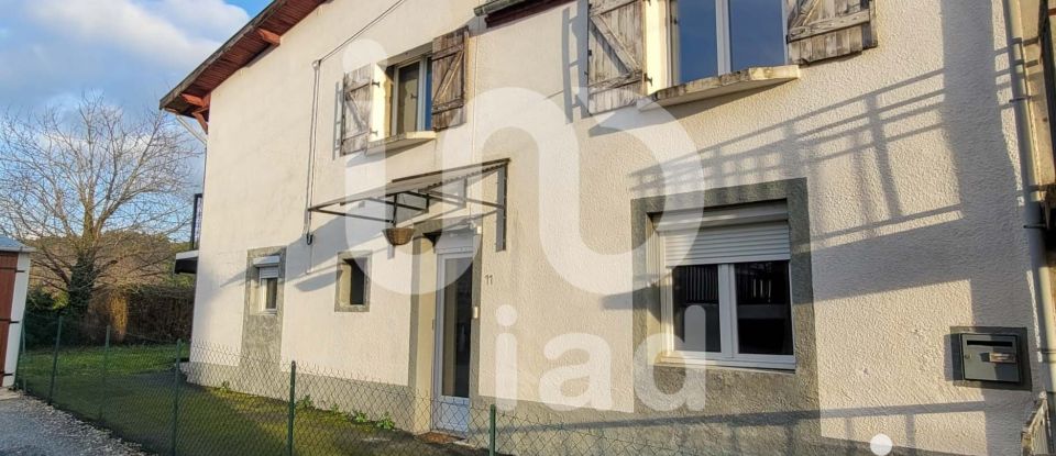 House 5 rooms of 96 m² in Désertines (03630)