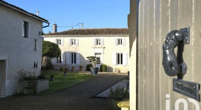 Traditional house 10 rooms of 335 m² in Salles-d'Angles (16130)