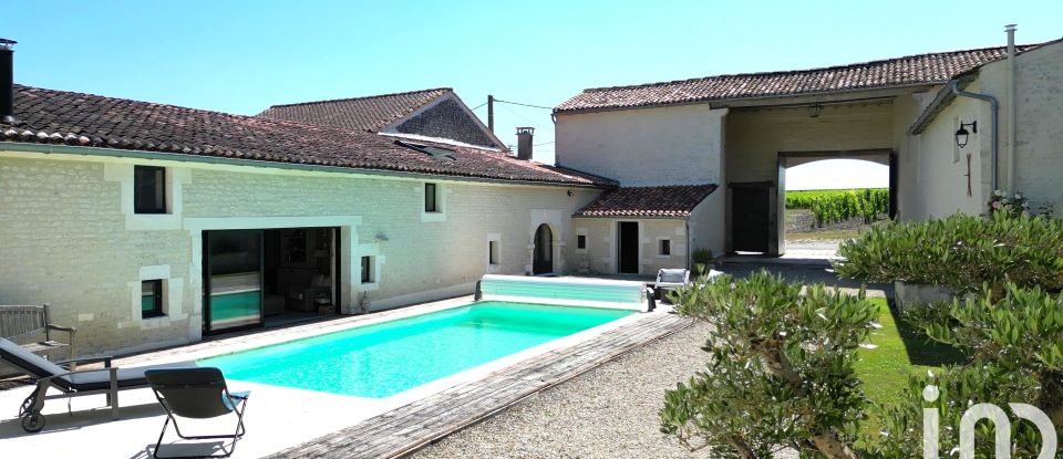 Traditional house 10 rooms of 335 m² in Salles-d'Angles (16130)