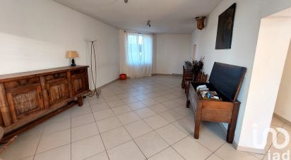 Country home 6 rooms of 238 m² in Sens (89100)