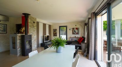 Maison traditionnelle 6 pièces de 196 m² à Viry (74580)