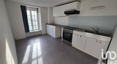 Appartement 4 pièces de 74 m² à Saint-Aubin-du-Cormier (35140)