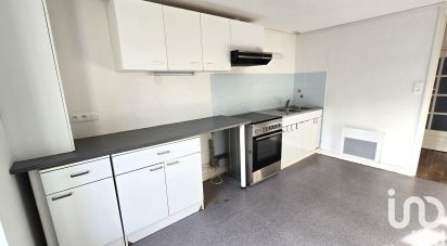 Appartement 4 pièces de 74 m² à Saint-Aubin-du-Cormier (35140)