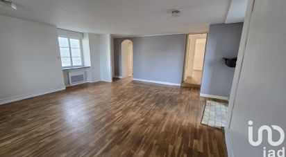 Appartement 4 pièces de 74 m² à Saint-Aubin-du-Cormier (35140)