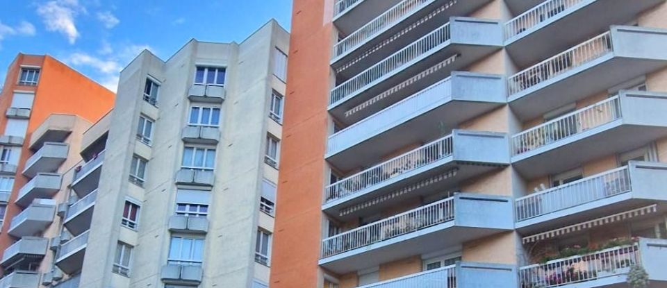 Apartment 3 rooms of 71 m² in Créteil (94000)