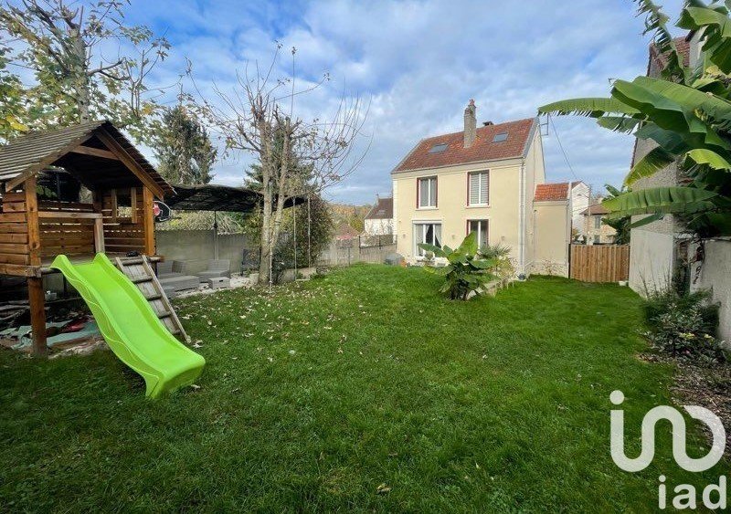 House 5 rooms of 121 m² in La Ferté-sous-Jouarre (77260)