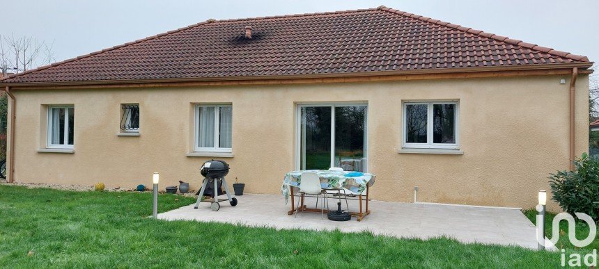 Pavillon 5 pièces de 90 m² à Saint-Agnan (89340)