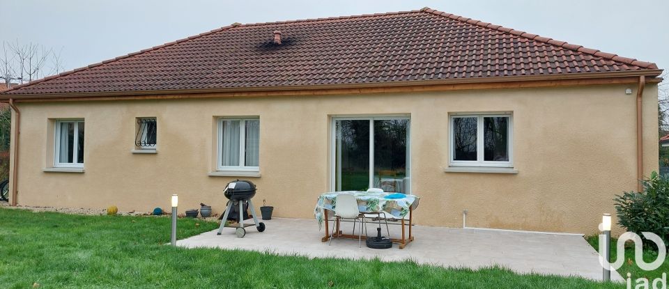 Pavillon 5 pièces de 90 m² à Saint-Agnan (89340)