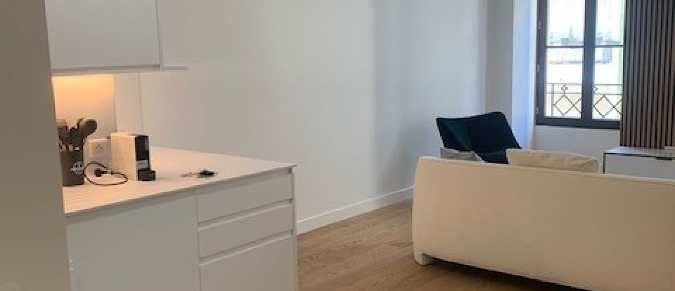 Appartement 2 pièces de 57 m² à Nice (06000)