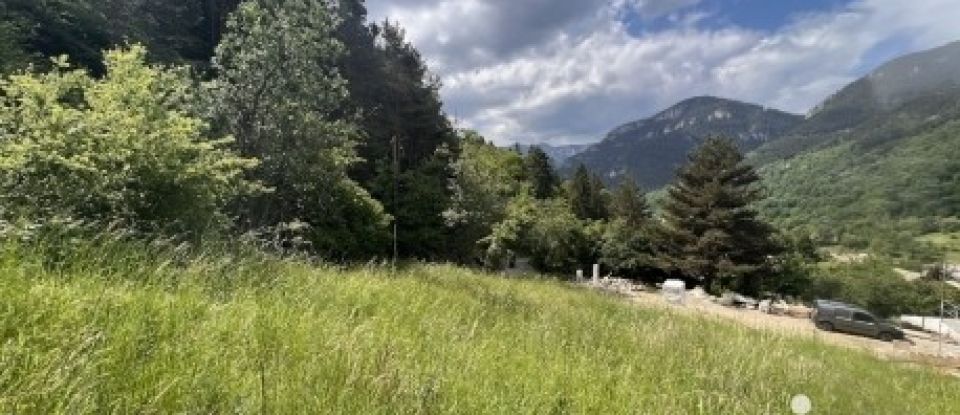 Terrain de 1 237 m² à Saint-Martin-Vésubie (06450)