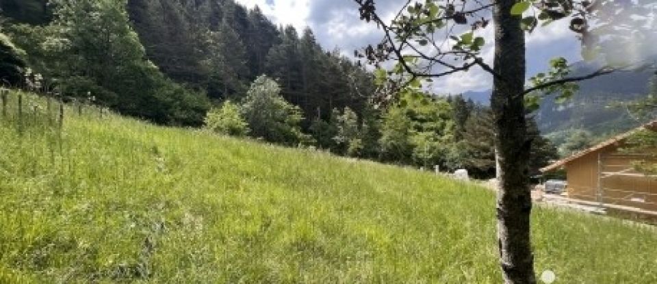 Terrain de 1 237 m² à Saint-Martin-Vésubie (06450)