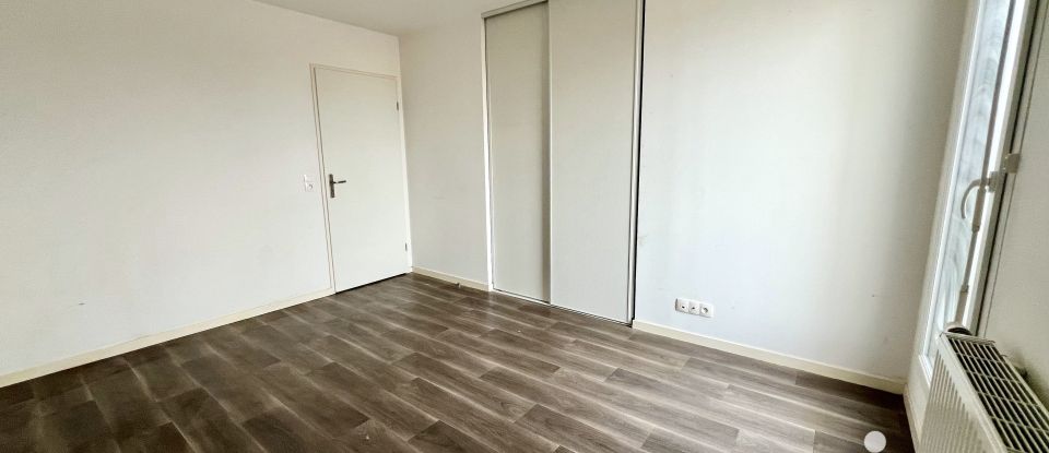 Apartment 4 rooms of 80 m² in Jouy-le-Moutier (95280)