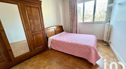 Apartment 4 rooms of 81 m² in Versailles (78000)