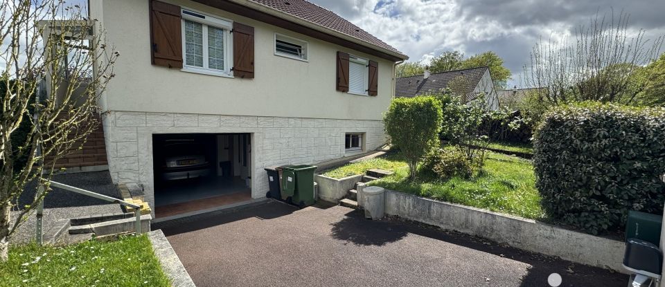 Traditional house 5 rooms of 108 m² in Joué-lès-Tours (37300)