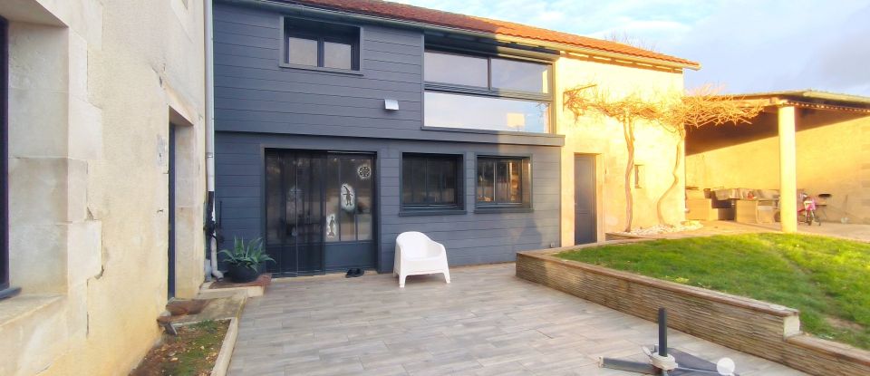 Maison 6 pièces de 230 m² à Tercé (86800)