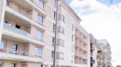 Apartment 4 rooms of 84 m² in Cergy (95800)