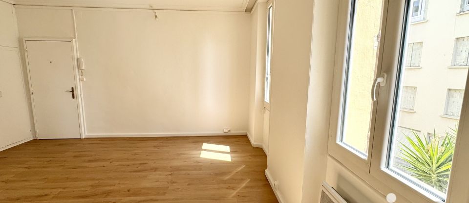 Apartment 2 rooms of 41 m² in Toulon (83100)