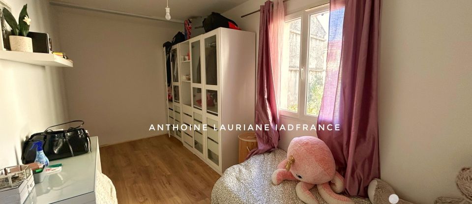 Traditional house 4 rooms of 80 m² in Toulon (83200)