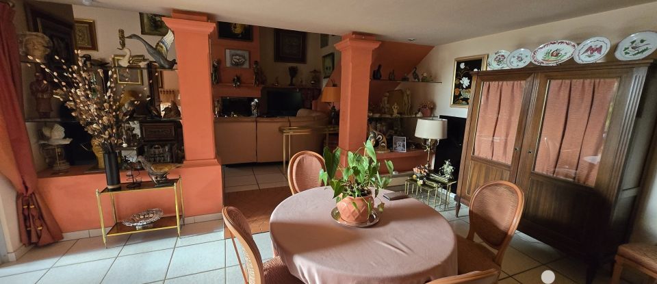 House 4 rooms of 198 m² in Sainte-Maxime (83120)