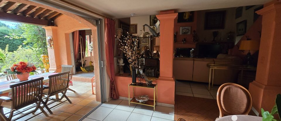 House 4 rooms of 198 m² in Sainte-Maxime (83120)