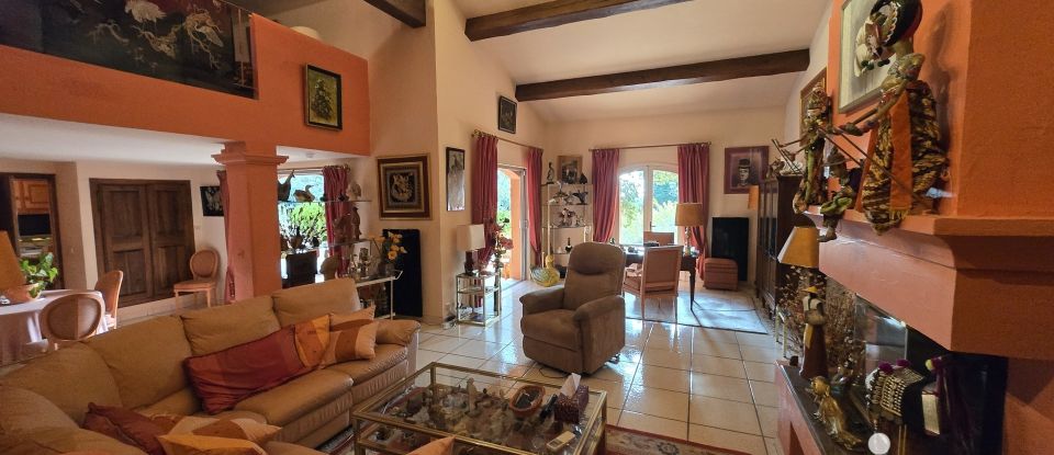 House 4 rooms of 198 m² in Sainte-Maxime (83120)