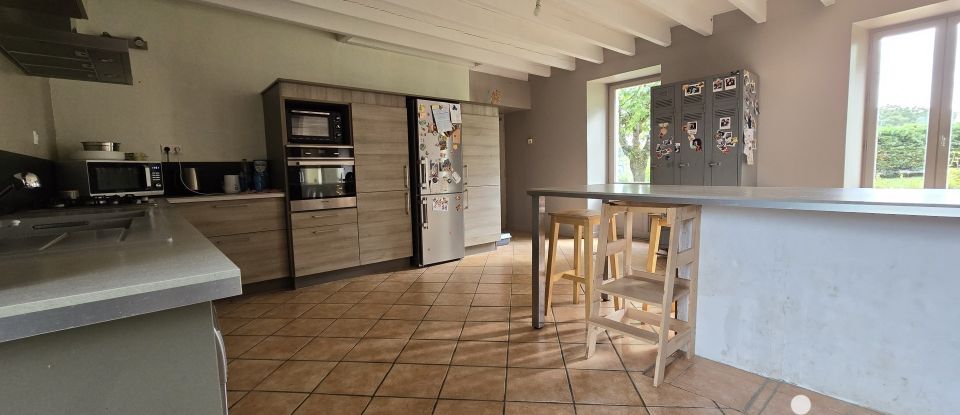 Longere 6 rooms of 140 m² in Thouars (79100)