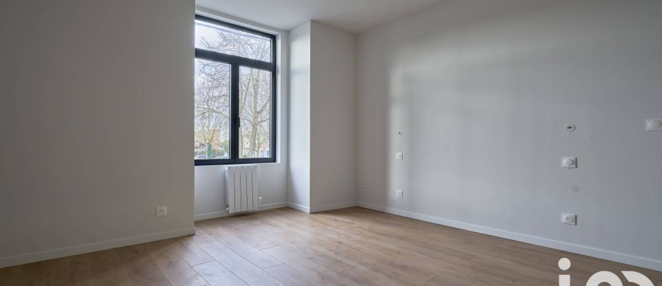 House 4 rooms of 100 m² in Lille (59000)