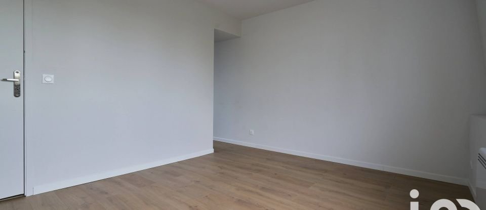 House 4 rooms of 100 m² in Lille (59000)