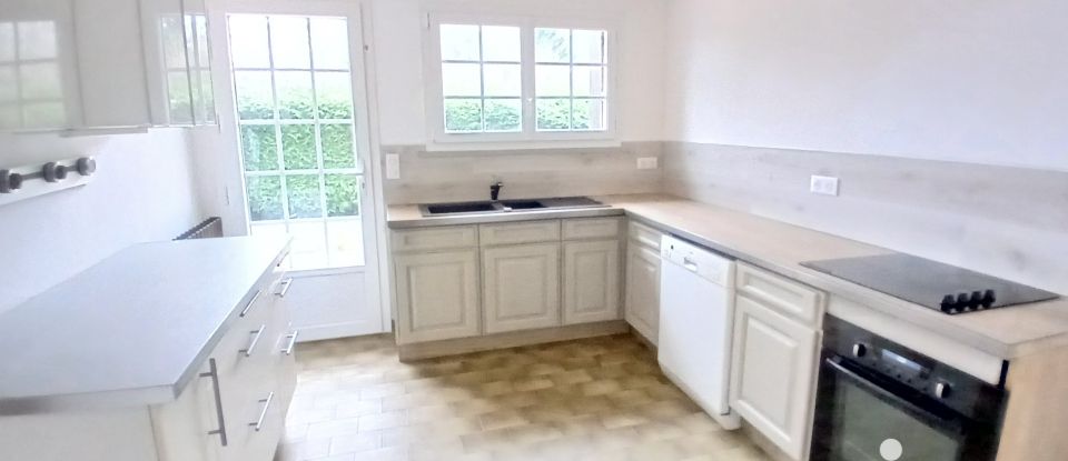 Maison 7 pièces de 150 m² à Le Boulay-Morin (27930)