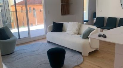 Appartement 2 pièces de 68 m² à Nice (06000)