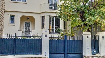 Traditional house 6 rooms of 146 m² in Colombes (92700)